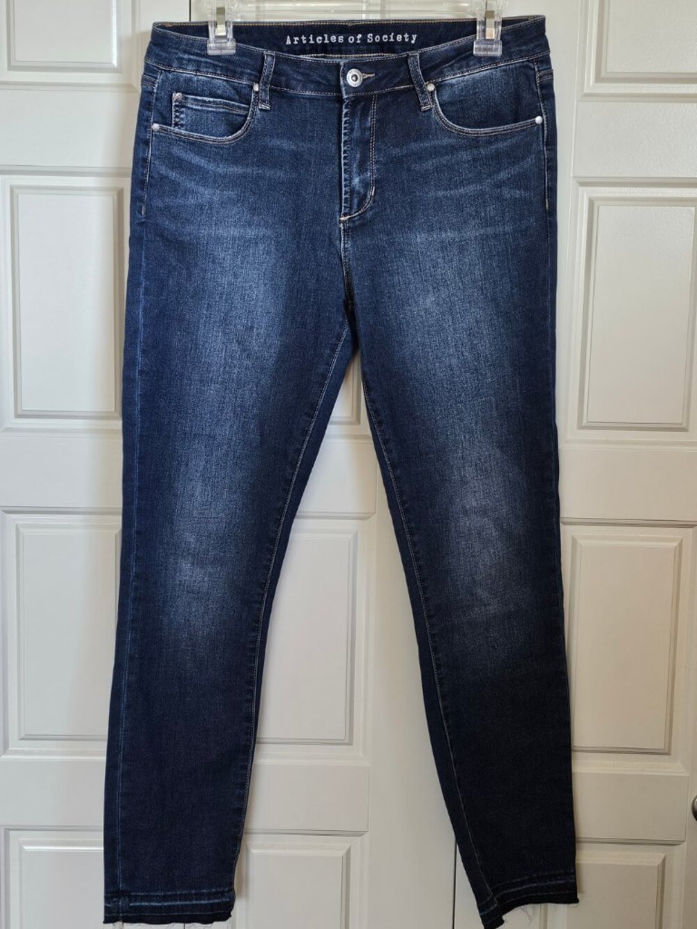 Articles of Society London Jeans Size 30 Dark Wash Skinny Ankle Raw Hem